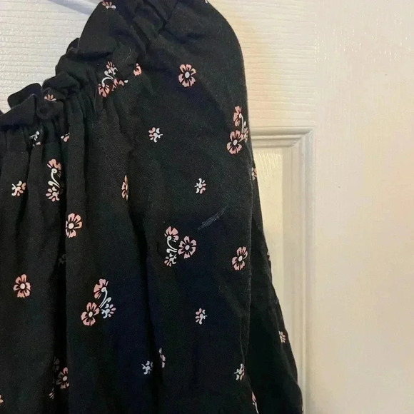 Kendall & Kylie woman’s floral romper size xs - Picture 5 of 6